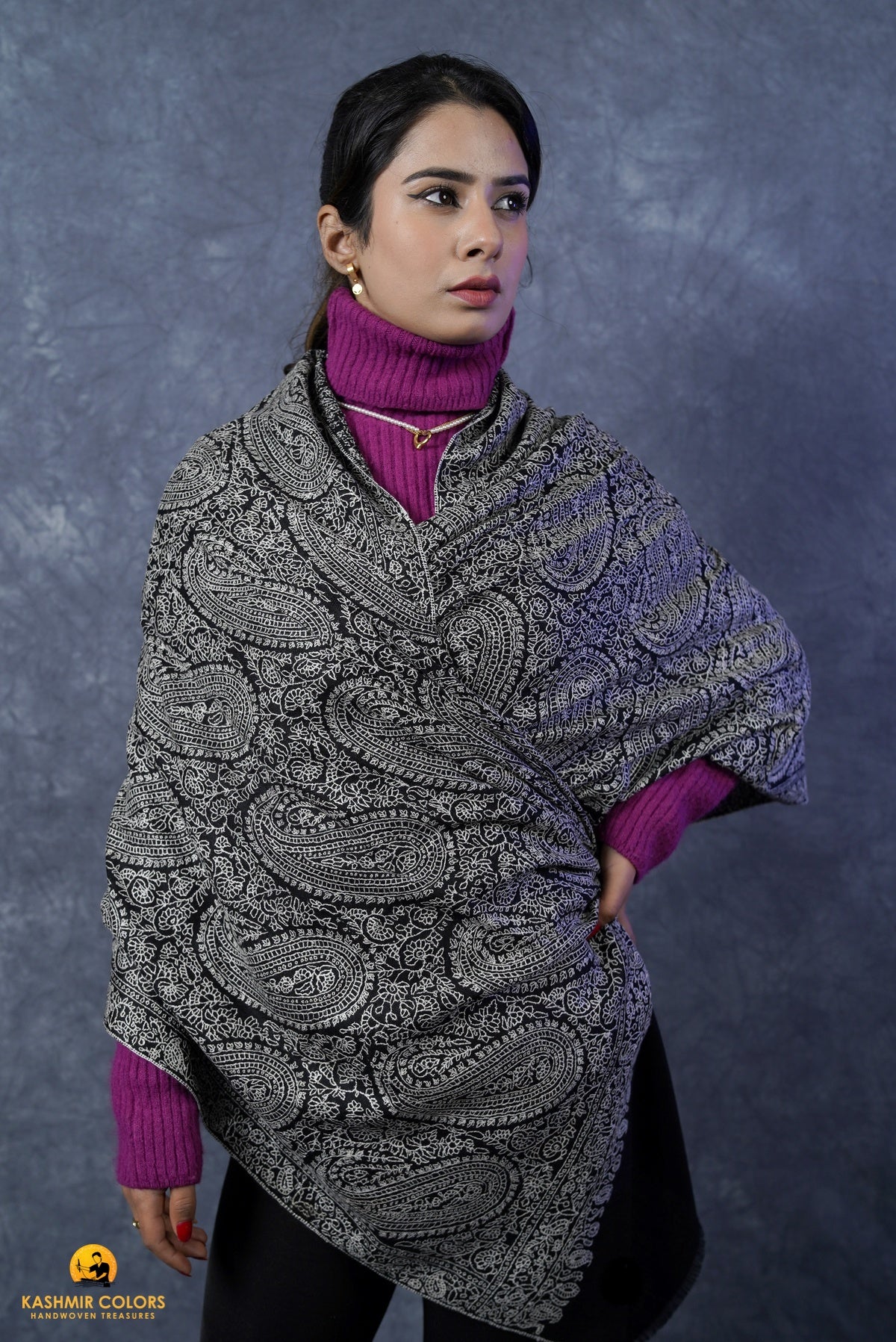 Black Outline Hand embroidered Stole