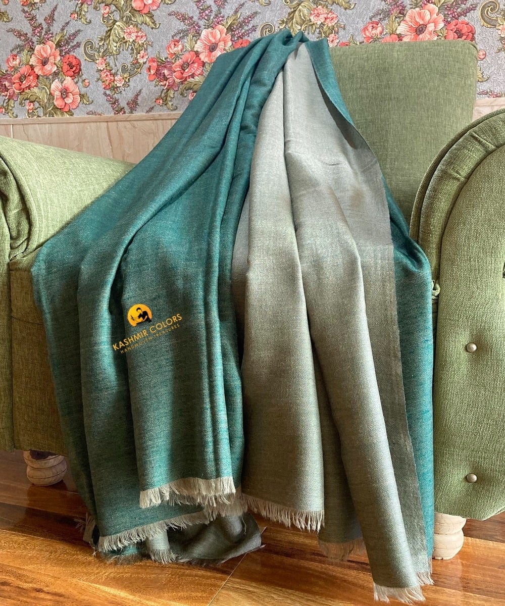 Kashmir Colors Pure Cashmere Pashmina | Emerald Green / Ivory | Reversible Throw